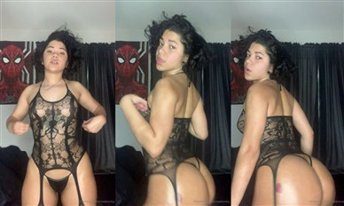 Strawbootyy Onlyfans Black Lingerie Twerking Nude Video Leaked