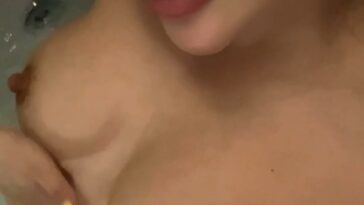 Ayumi Anime Nude Bath Tub Selfies Tease Onlyfans Video Leaked