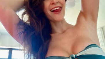 KittyPlays Hot Underboob Bikini Fansly Set Leaked